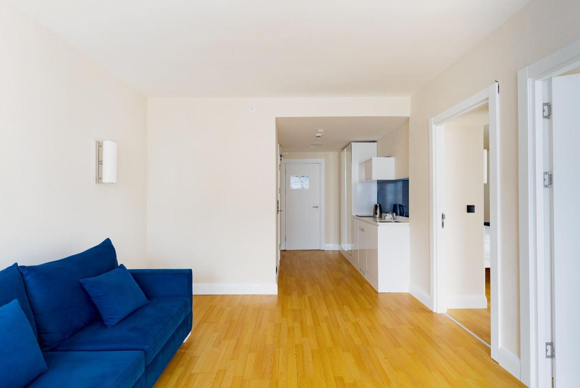 Orbi Twin Towers With Sea View 5*