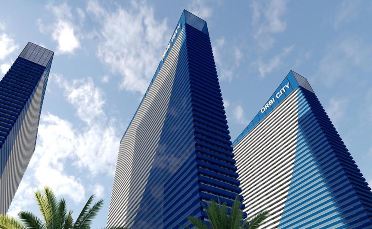 Orbi Twin Towers With Sea View Aparthotel